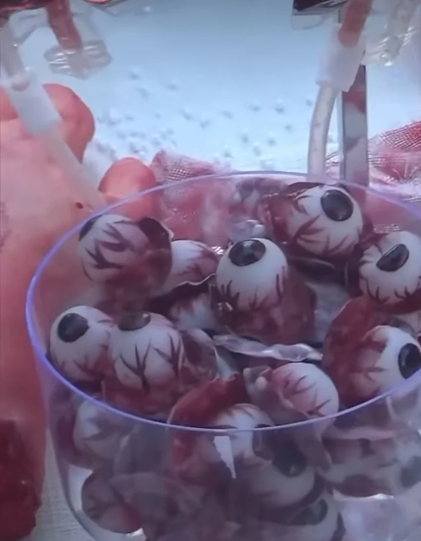 מסיבת הזוועות של קים קרדשיאן