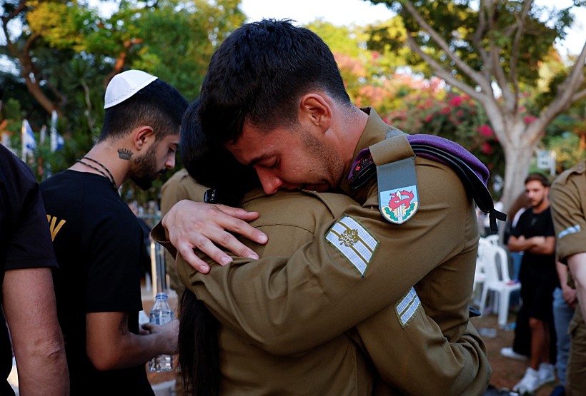 הלווייתו של סמ"ר שי ארוס, לוחם גבעתי שנפל ברצועת עזה"