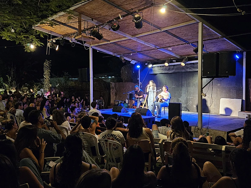 הופעה ב"בר המכוורת