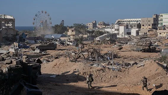 חשיפת פירי המנהרות בצפון הרצועה חרבות ברזל
