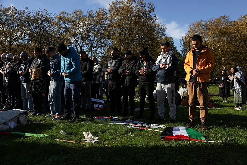תפילה מוסלמית במהלך הצעדה, היום