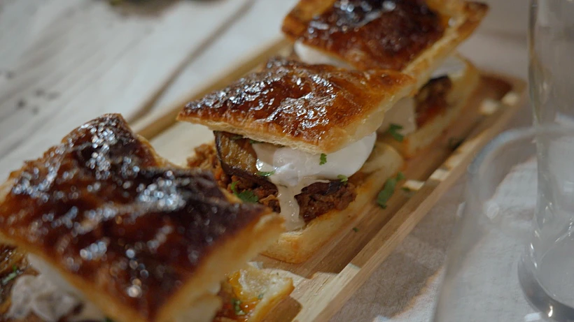 לשמור לשבת: מתכון לבורקס בשר עם ביצים עלומות של השף אסף גרניט