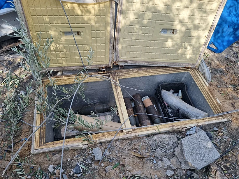 אמצעי לחימה, רקטות ומשגרים שנמצאו במרחב בית ספר סמוך למוצב