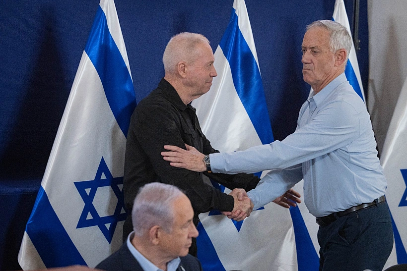 רה"מ נתניהו והשרים גלנט וגנץ במסיבת העיתונאים