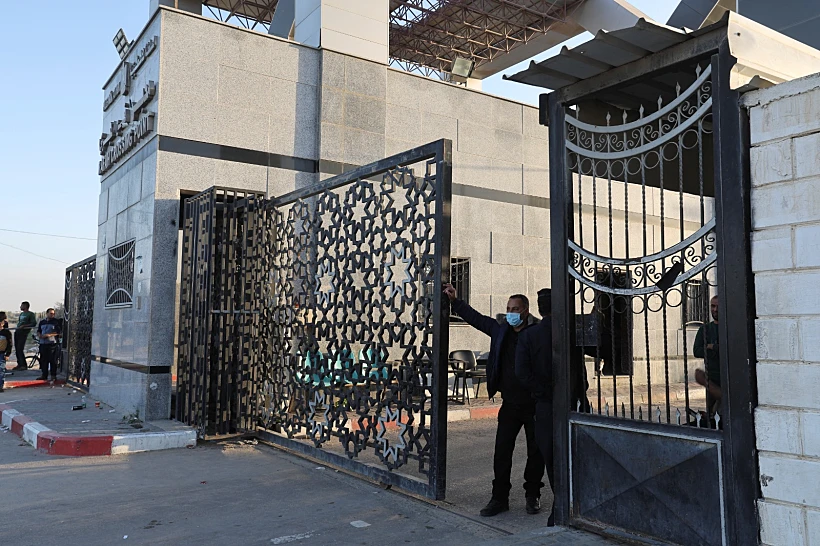 היערכות במעבר רפיח לקבלת החטופים ששוחררו בפעימה הראשונה