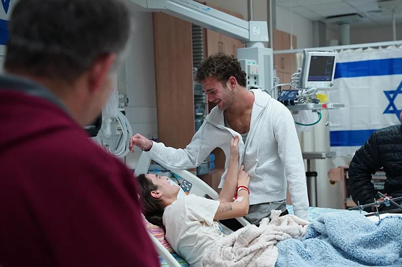איתי רגב התאחד עם אחותו מיה בביה״ח סורוקה