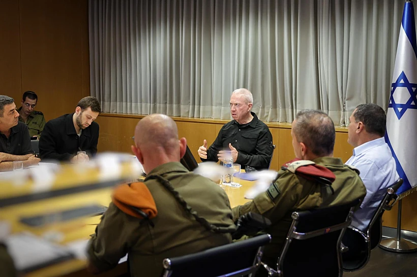 יואב גלנט חרבות ברזל