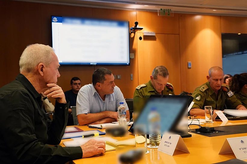 יואב גלנט חרבות ברזל