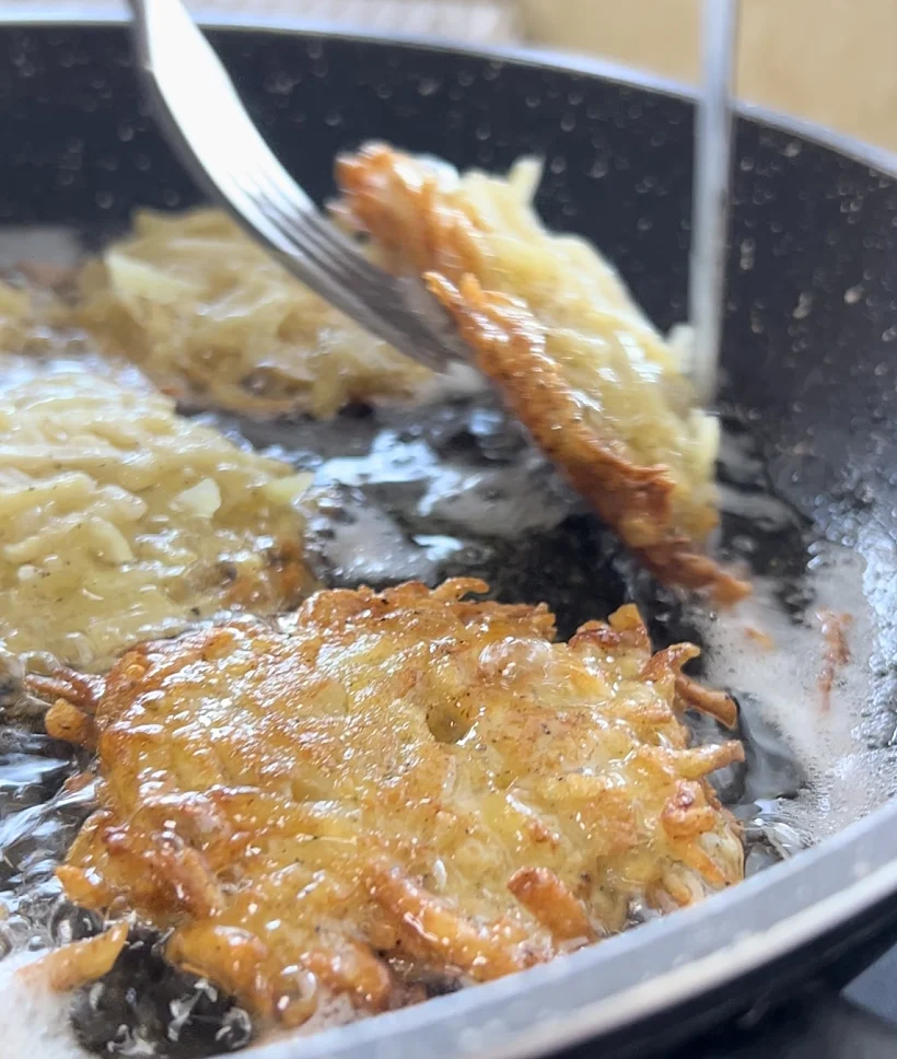 לביבות מקלוני צ'יפס