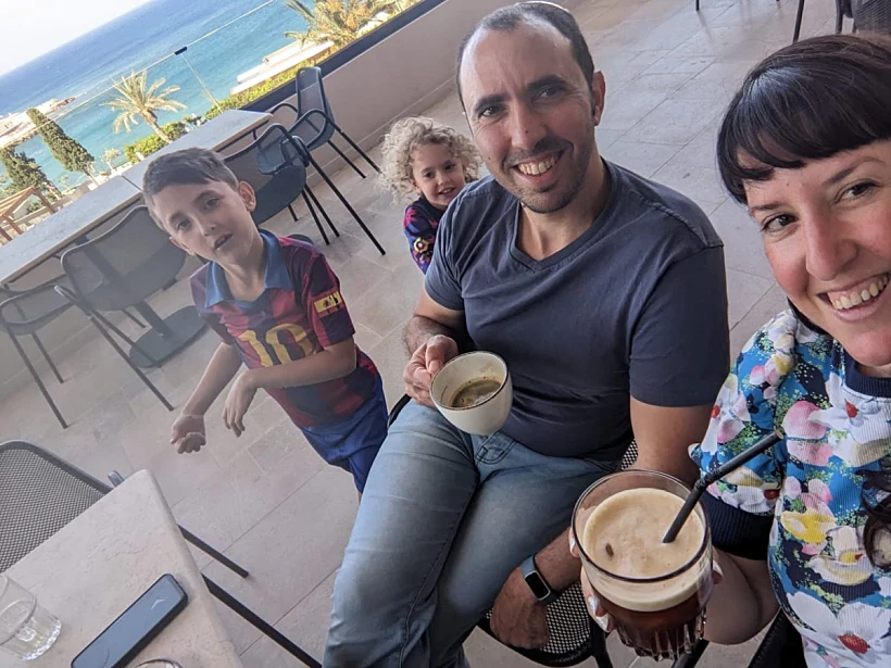 טל שהם עם אשתו עדי וילדיהם נווה ויהל