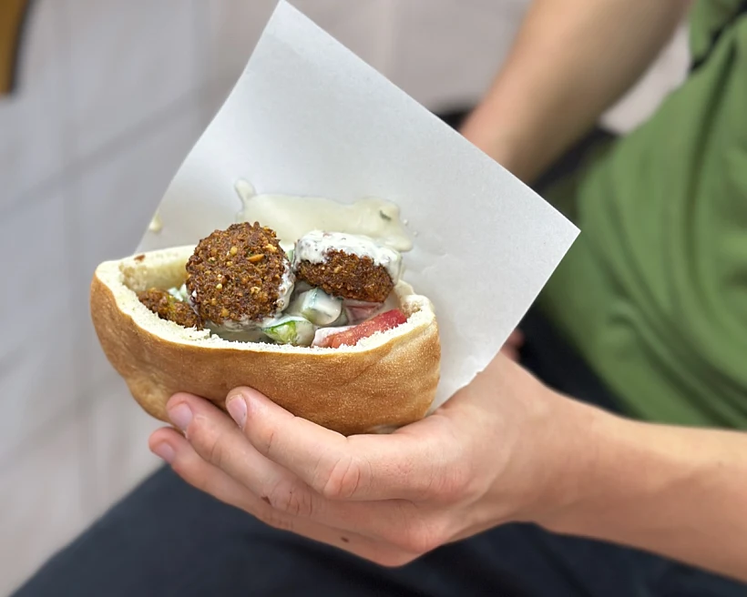 פלאפל הזקנים שוק ואדי ניסנאס