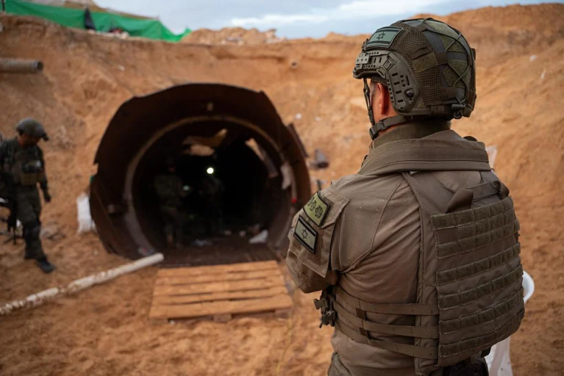 איתור מנהרת חמאס על ידי לוחמי צה"ל