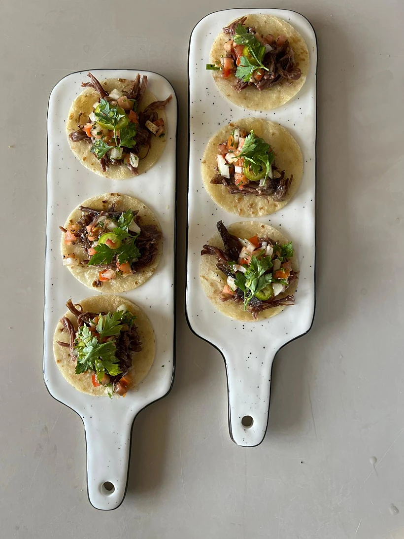 טאקו מוופלטה עם אסאדו, מוריס