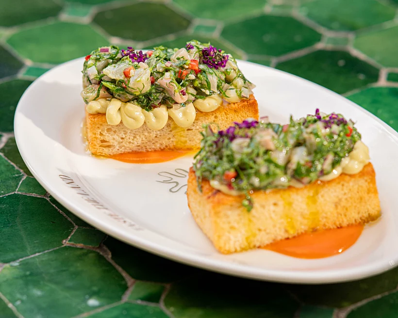 לואי חלבי, מסעדת abcd, ברוסקטה