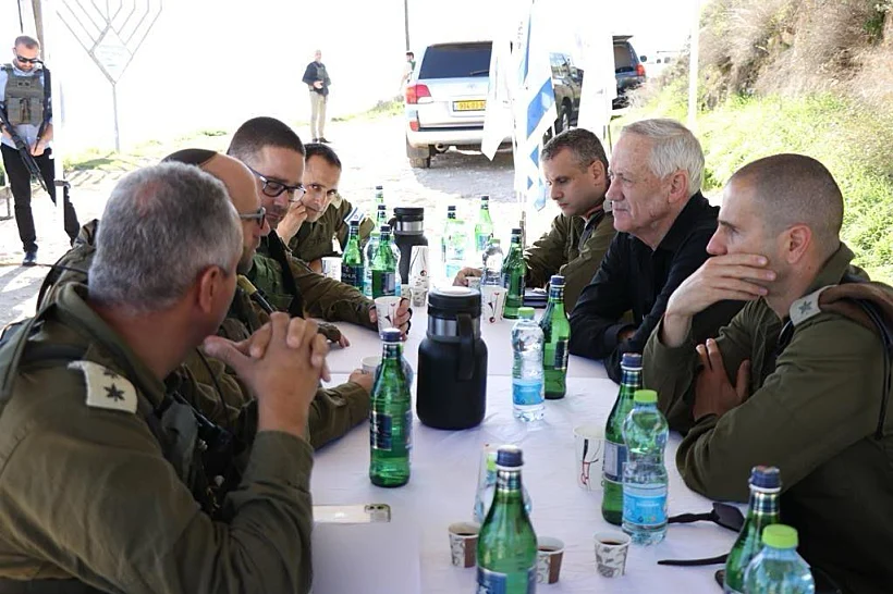 חרבות ברזל השר בני גנץ בביקור ביהודה ושומרון