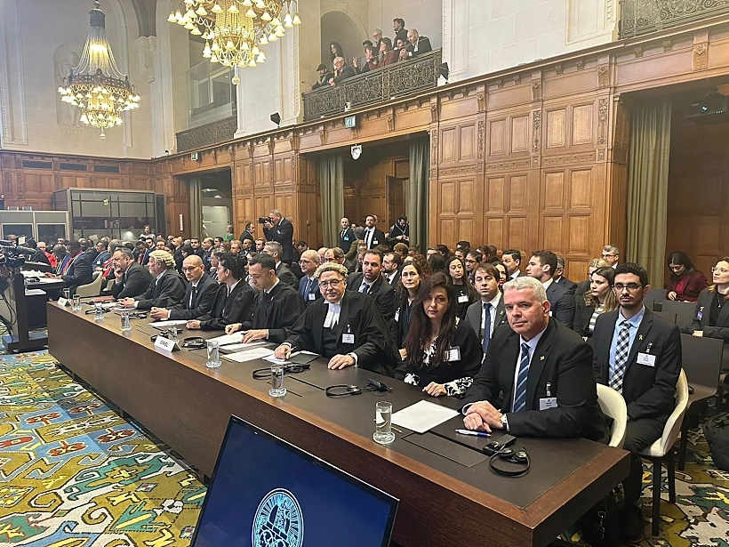 הצוות הישראלי בבית הדין בהאג