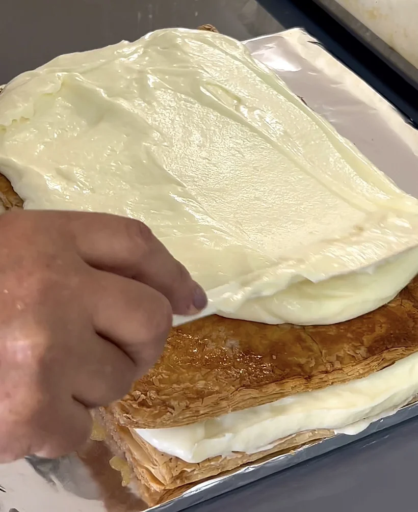 עוגת נפוליאוני, עוגת נפוליאון, קרמשניט