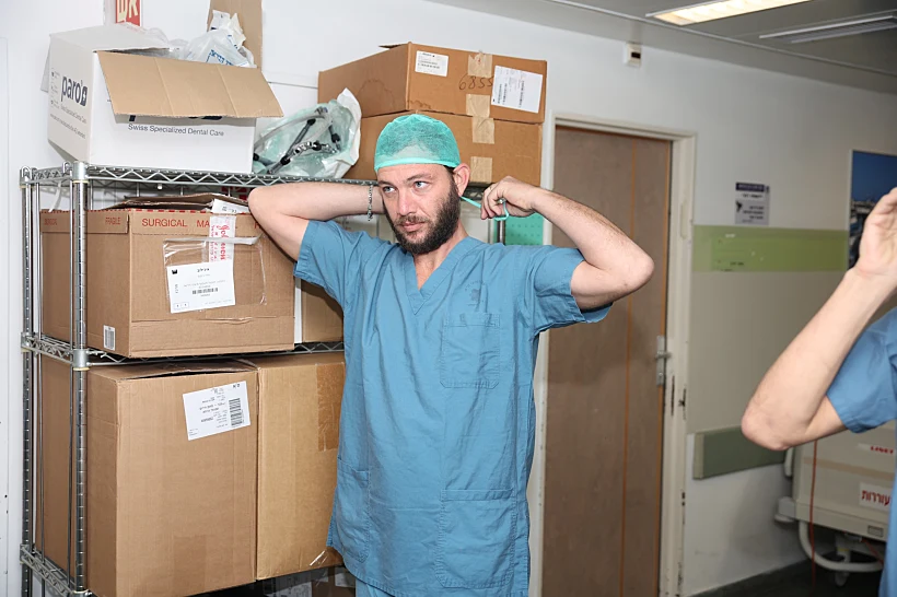 עוז זהבי, בית החולים איכילוב