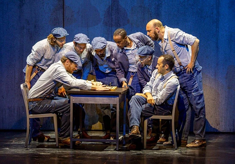 "חומות של תקווה", תיאטרון גשר