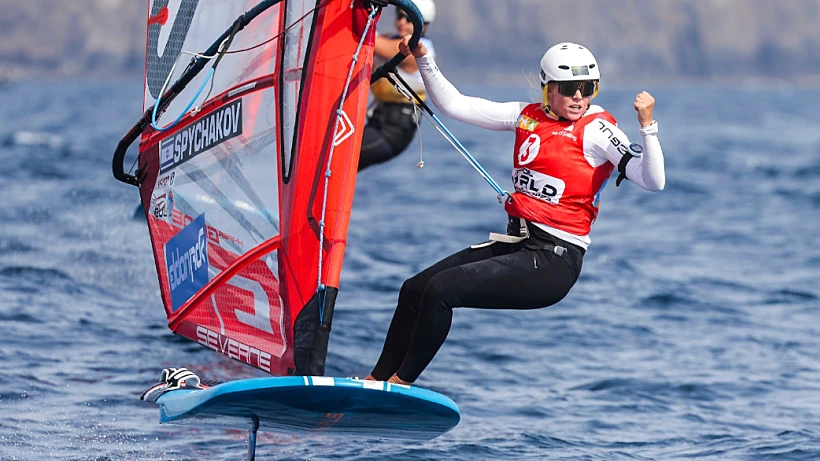 גולשת הרוח קטי ספיצ'קוב, זוכת מדליית הארד באליפות העולם בשייט