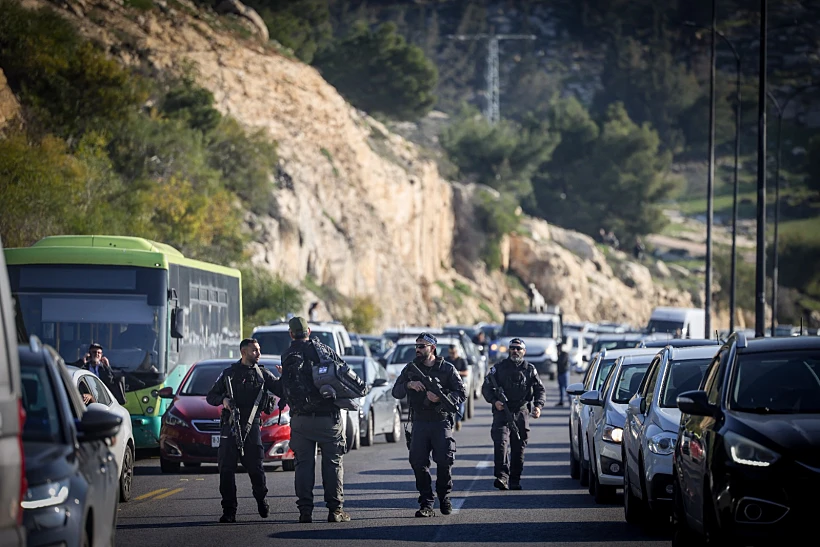 זירת הפיגוע בכביש 1