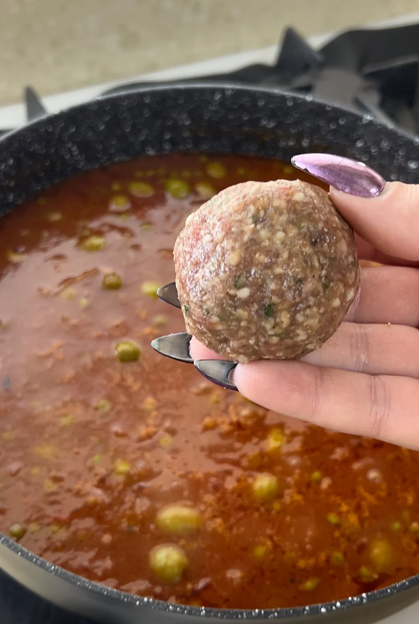 קציצות עם אפונה וזיתים