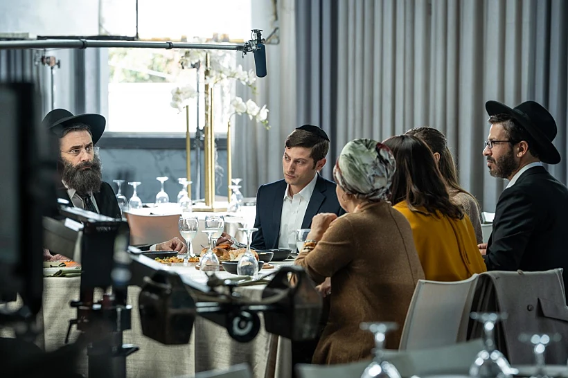 תמונה מיום הצילומים הראשון