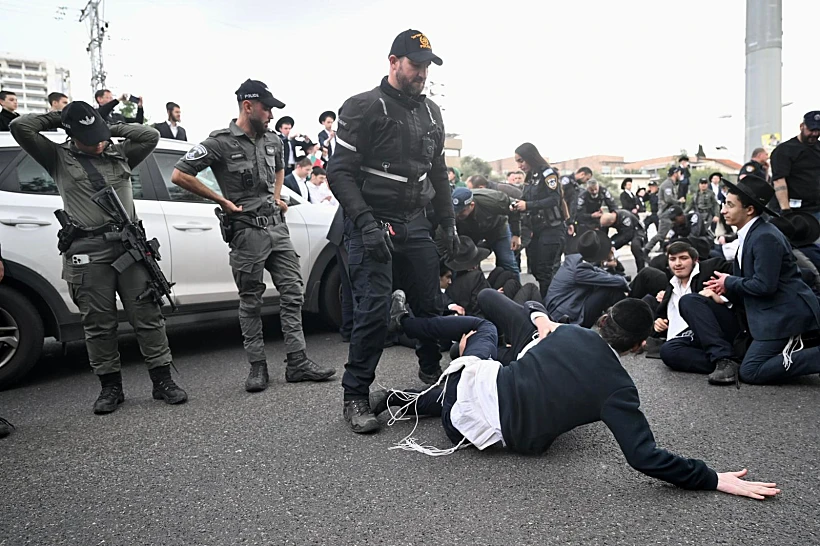 הפגנת הפלג הירושלמי בכביש 4