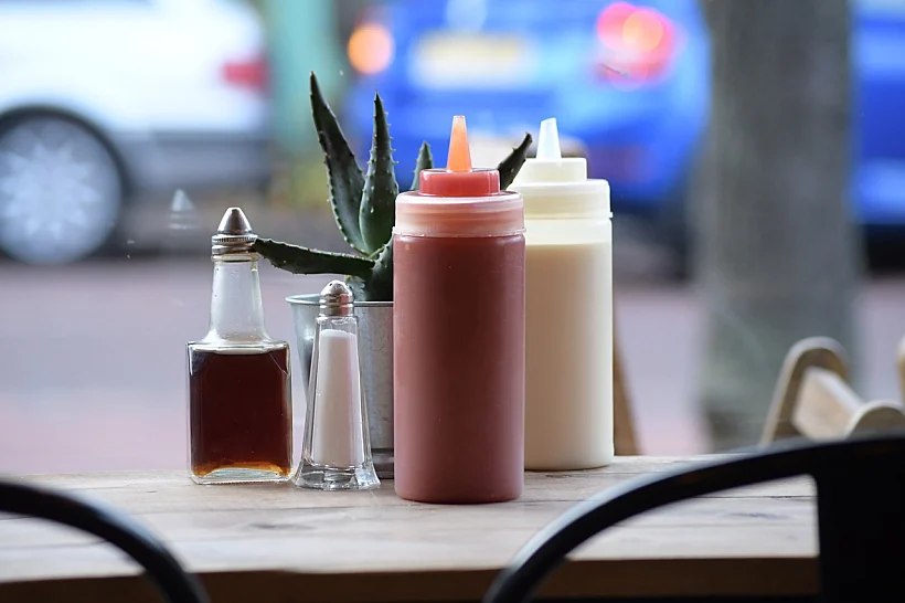 מיונז וקטשופ