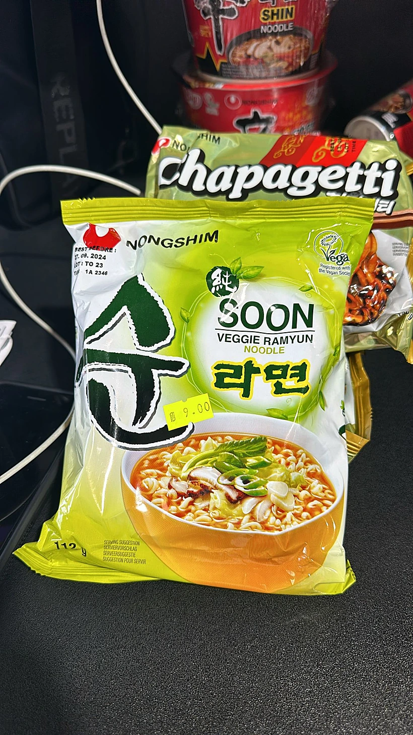 ראמן טבעוני של נונגשים