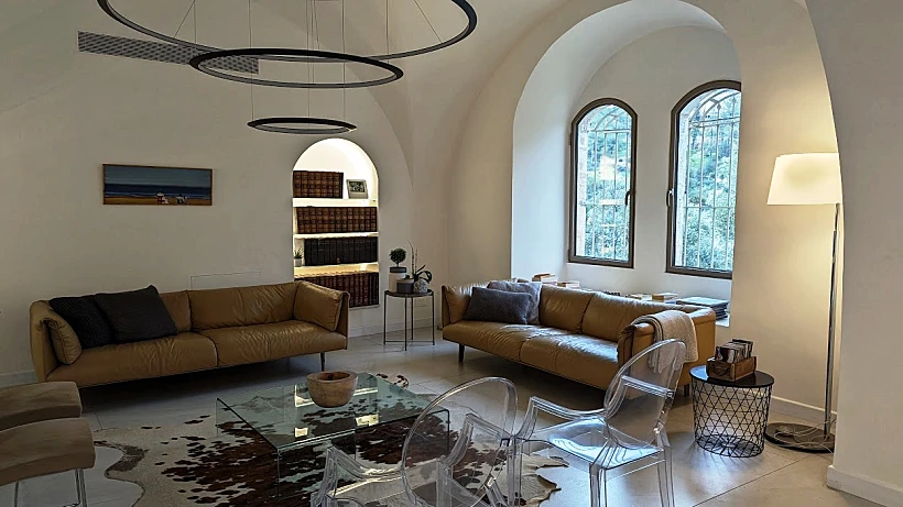 בתים מבפנים – ירושלים