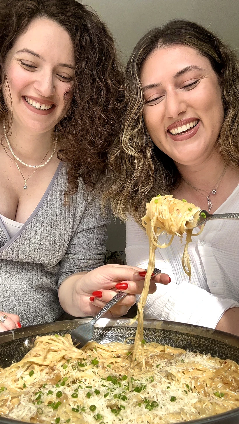 פסטה בבצלים מקורמלים