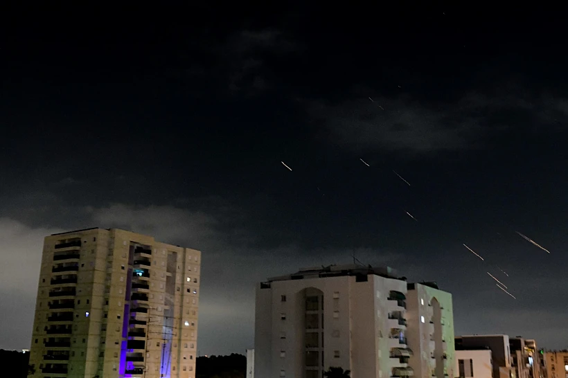 יירוטים מעל תל אביב