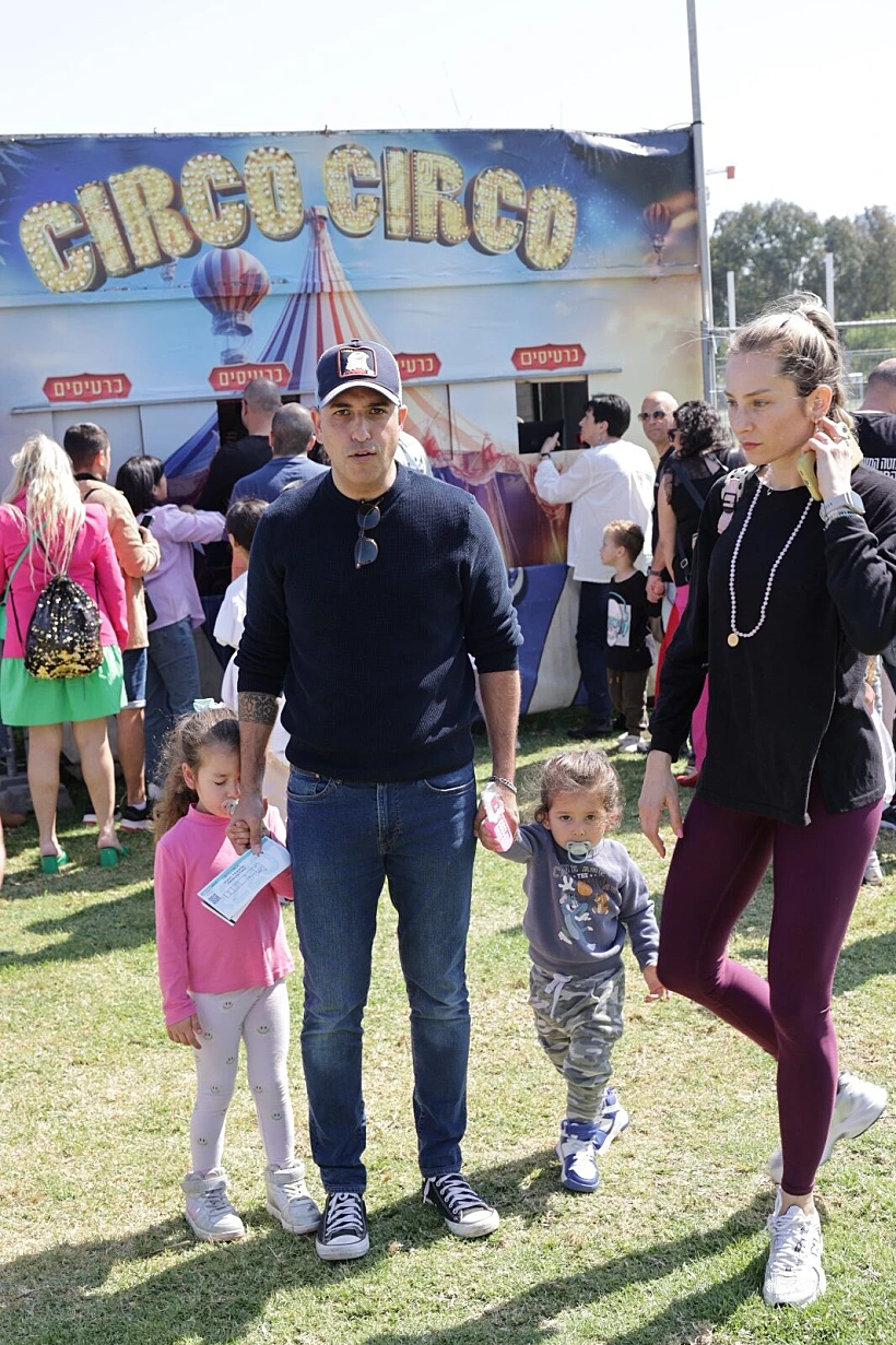 חזי דין והמשפחה