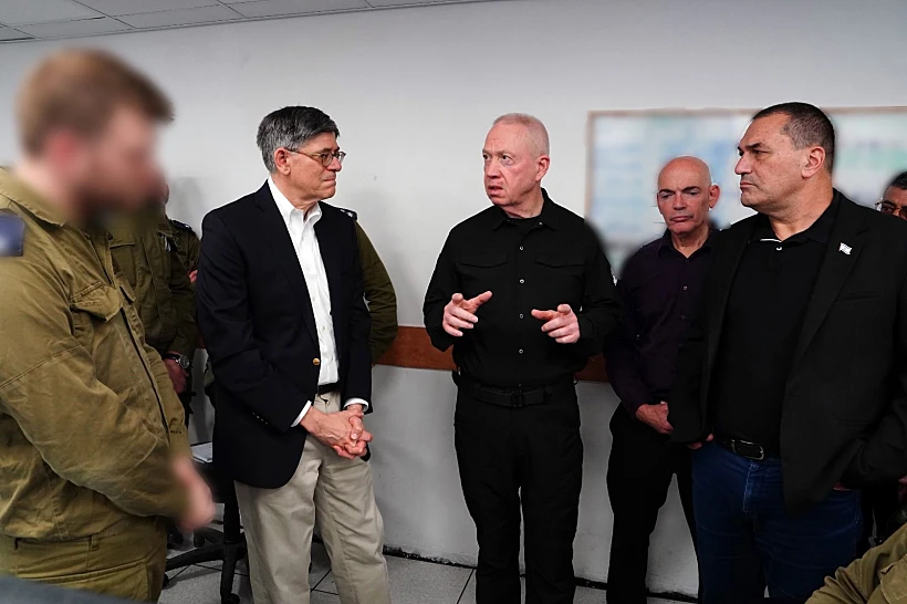 שר הביטחון יואב גלנט בביקור בסוללת חץ 3