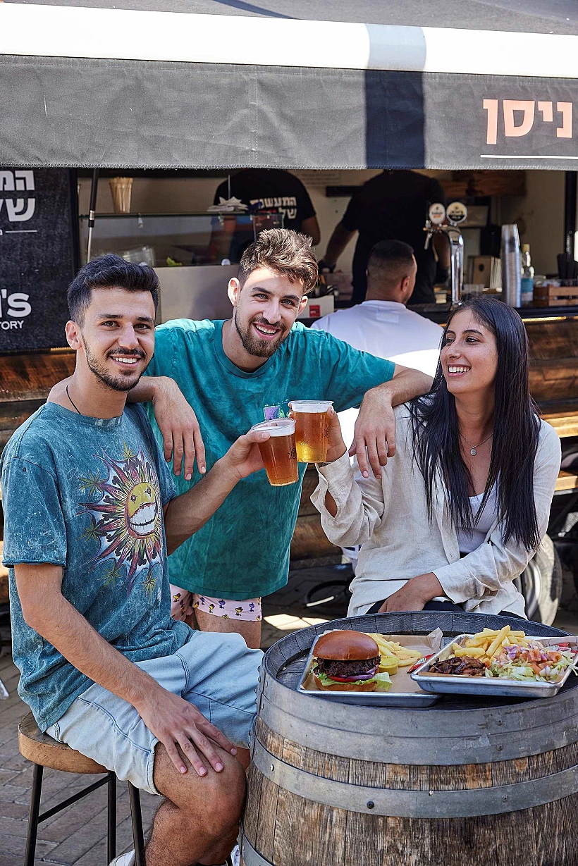 חוצות שפיים, פיצה איצ'ו