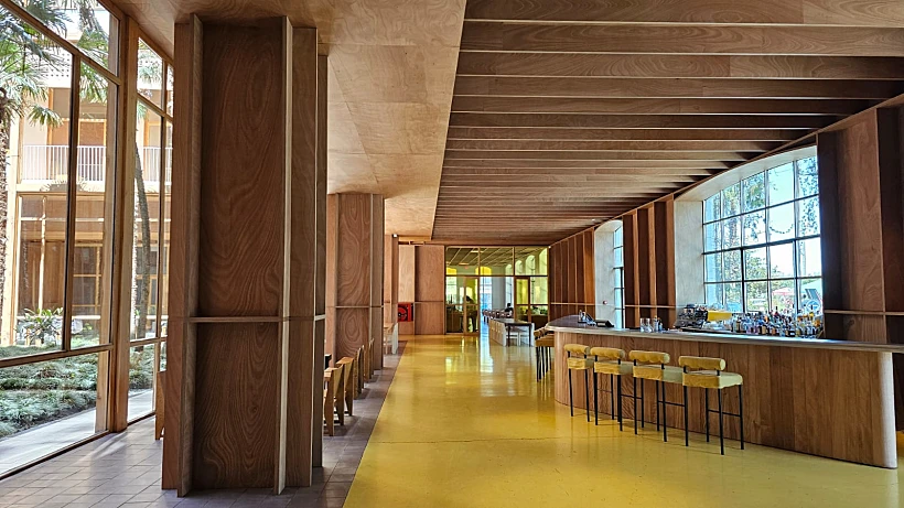 מלון ROOMS בטומי