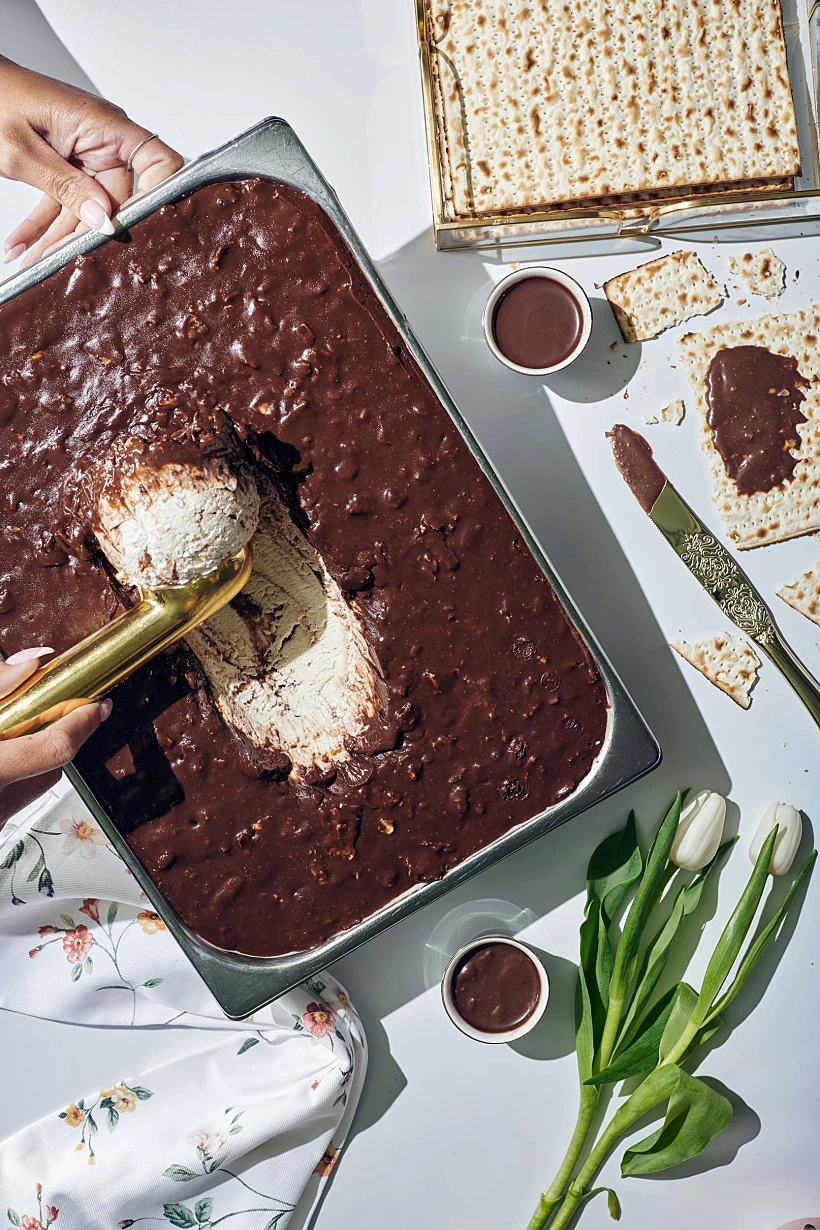 גלידת מצה עם שוקולד של גולדה