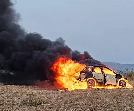 הרכב השרוף שאותר סמוך לזירה