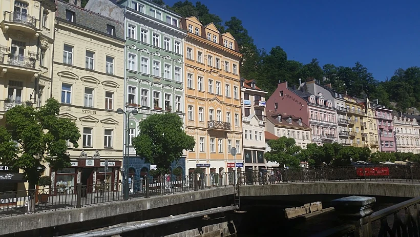 קרלובי וארי