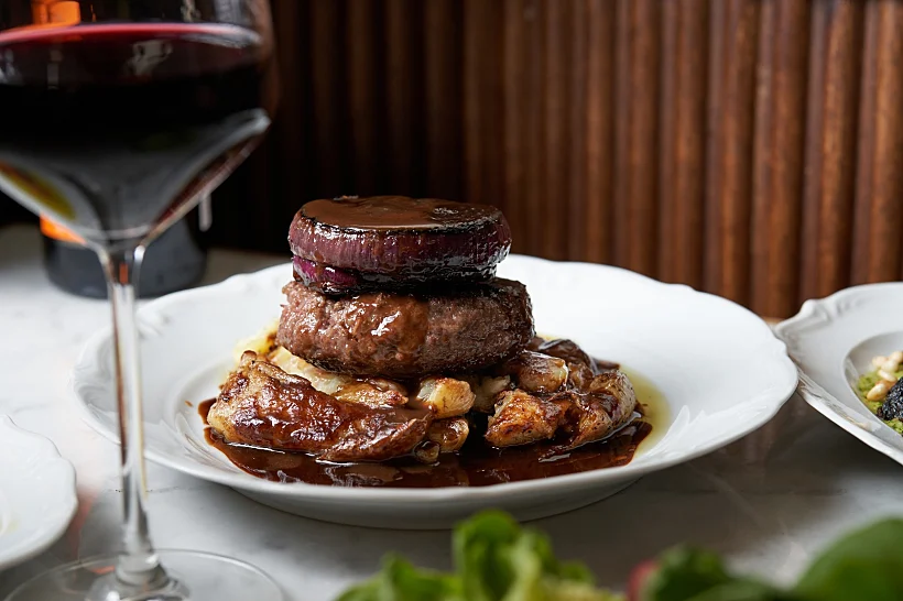 בירקין בר, המבורגר ביין