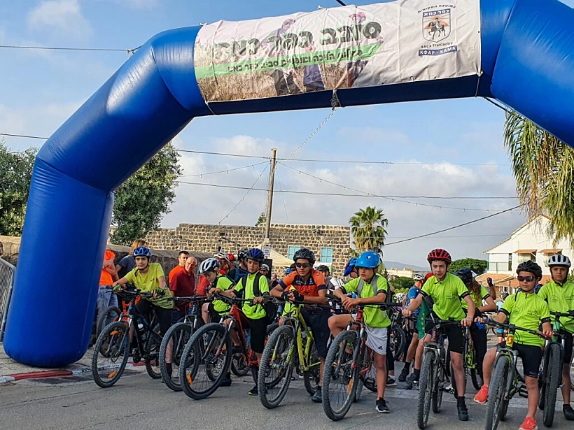 סובב כפר כמא