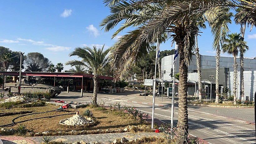 טנקים ישראליים בצד העזתי של מעבר רפיח