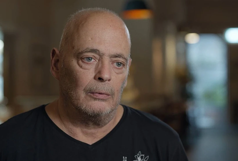 הזמר אדם חושף: "אני מכור למורפיום"