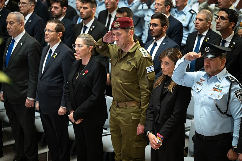 הנשיא הרצוג, רה"מ נתניהו, הרמטכ"ל הלוי והמפכ"ל שבתאי בטקס הזיכרון הממלכתי בהר הרצל