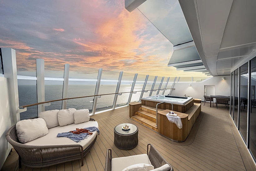 MSC Yacht club - שייט הפלגות יוקרתי