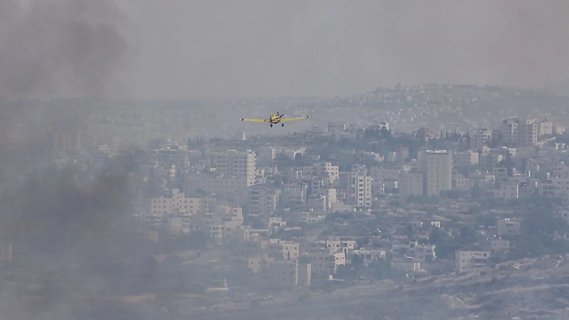 מטוס כיבוי בשמי ירושלים