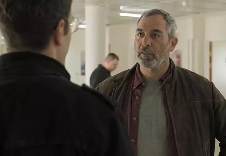 "האיש שרצה לדעת הכל"