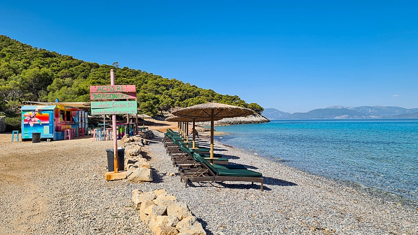 חוף דרגונרה אגיסטרי יוון
