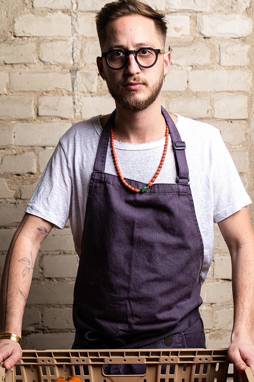 מסעדת אריא, מושיקו אברהם